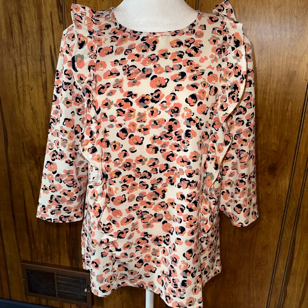 Women's Cream Leopard-Print Ruffle Blouse in Pink & Black